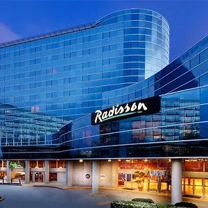 Radisson Vancouver Airport Отель