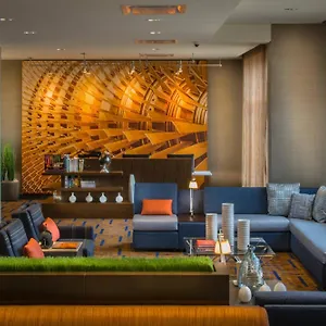 Courtyard By Marriott Airport Виннипег