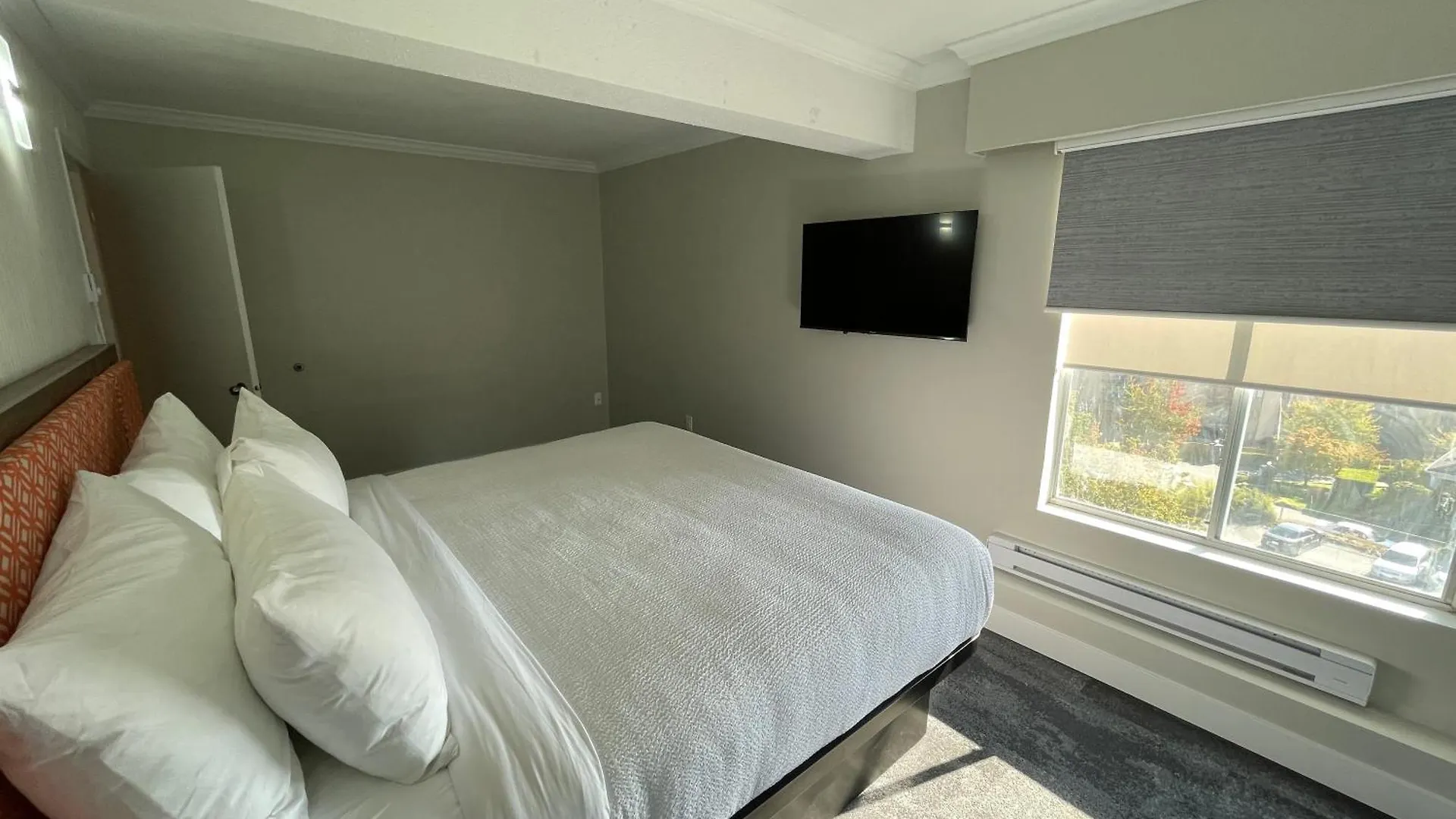 ****  The Vic, Ascend Hotel Collection Victoria Canada